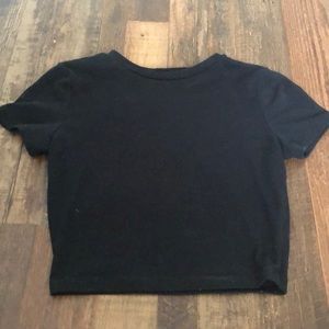black cropped tee